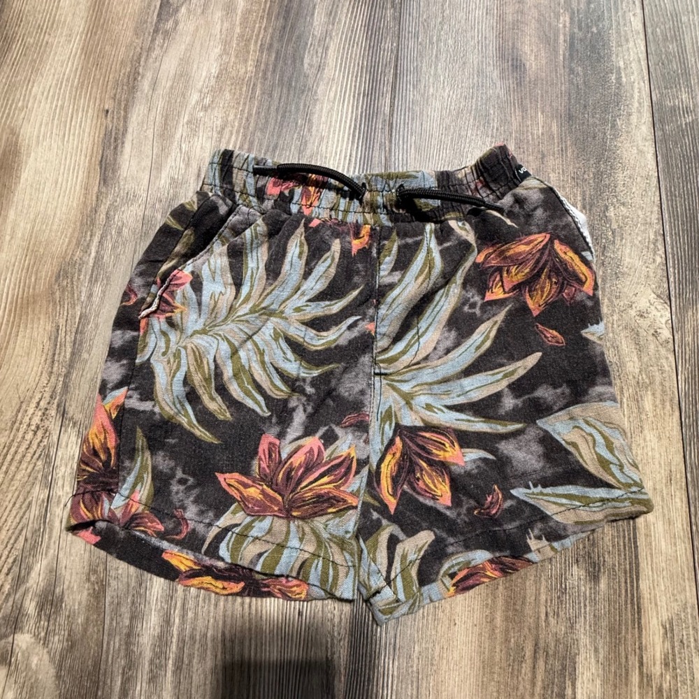 Volcom Shorts Floral Tropical Acid Wash Surfchic